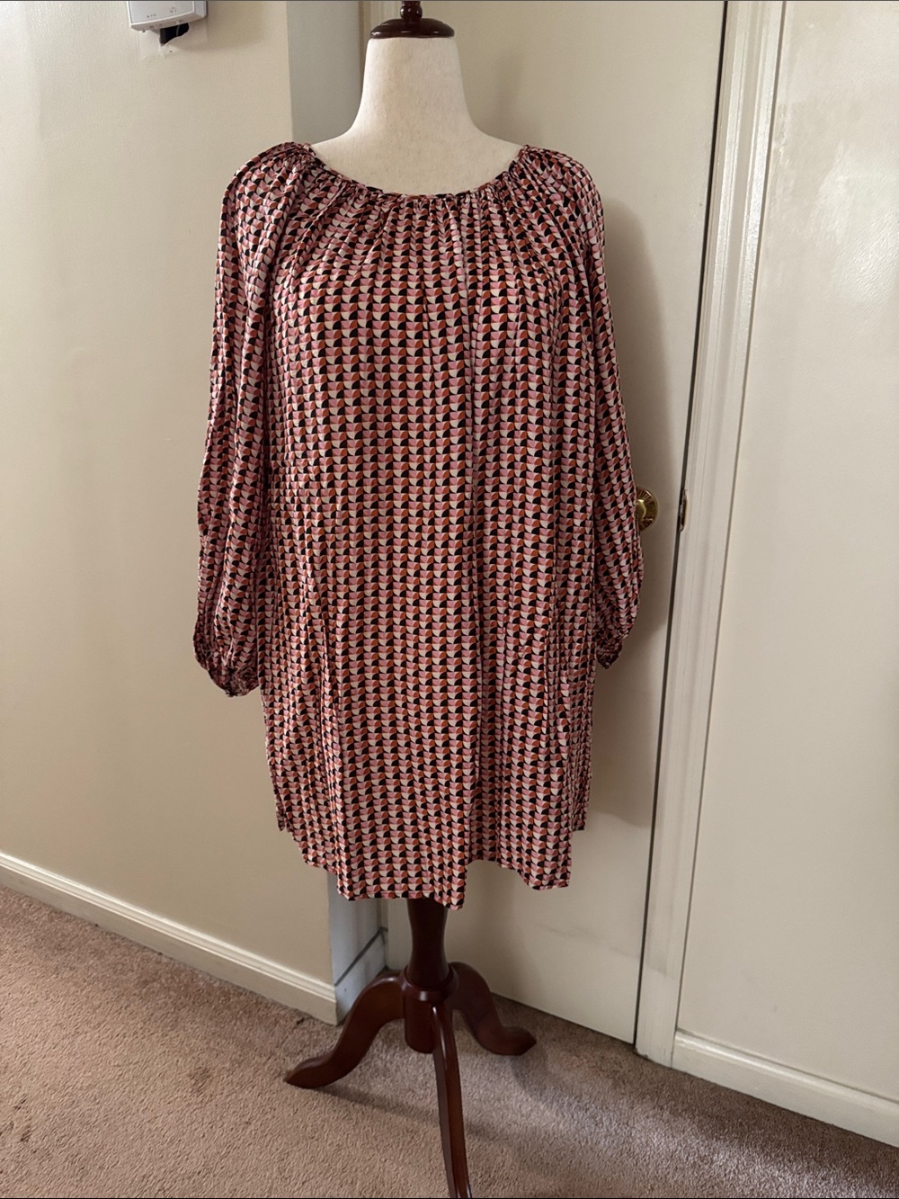 H&M Pink and Black Geometric Print Blouse
